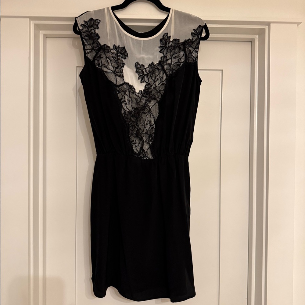 Elegant Black Dress with Lace Detail